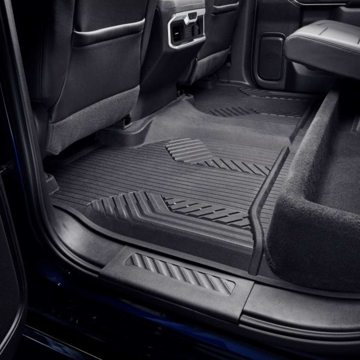 Chevrolet Floor Liners - Second-Row Premium All Weather, AT4\/Z71, Jet Black 2020-2023 Silverado 84348198