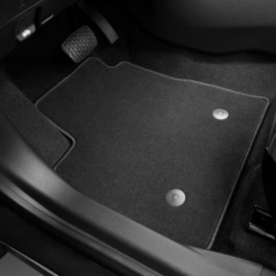 Chevrolet First And Second Row Carpeted Floor Mats 42697798