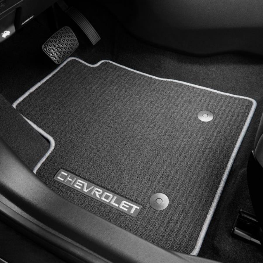 Chevrolet First And Second Row Premium Carpeted Floor Mats 42669374